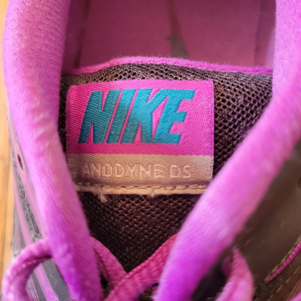 Nike‎ 11 Running Shoes Grey Purple Flywire Dynamic Support ANODYNE Walking